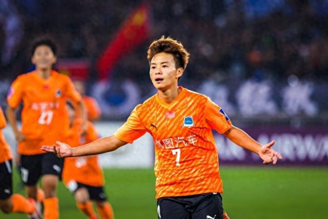 亞冠決戰(zhàn)末刻點球定勝！王霜果斷出擊！
