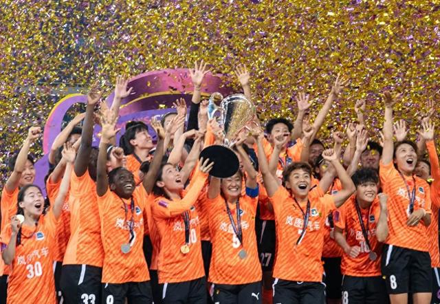 亞冠賽場，武體人奪魁！光彩奪目！