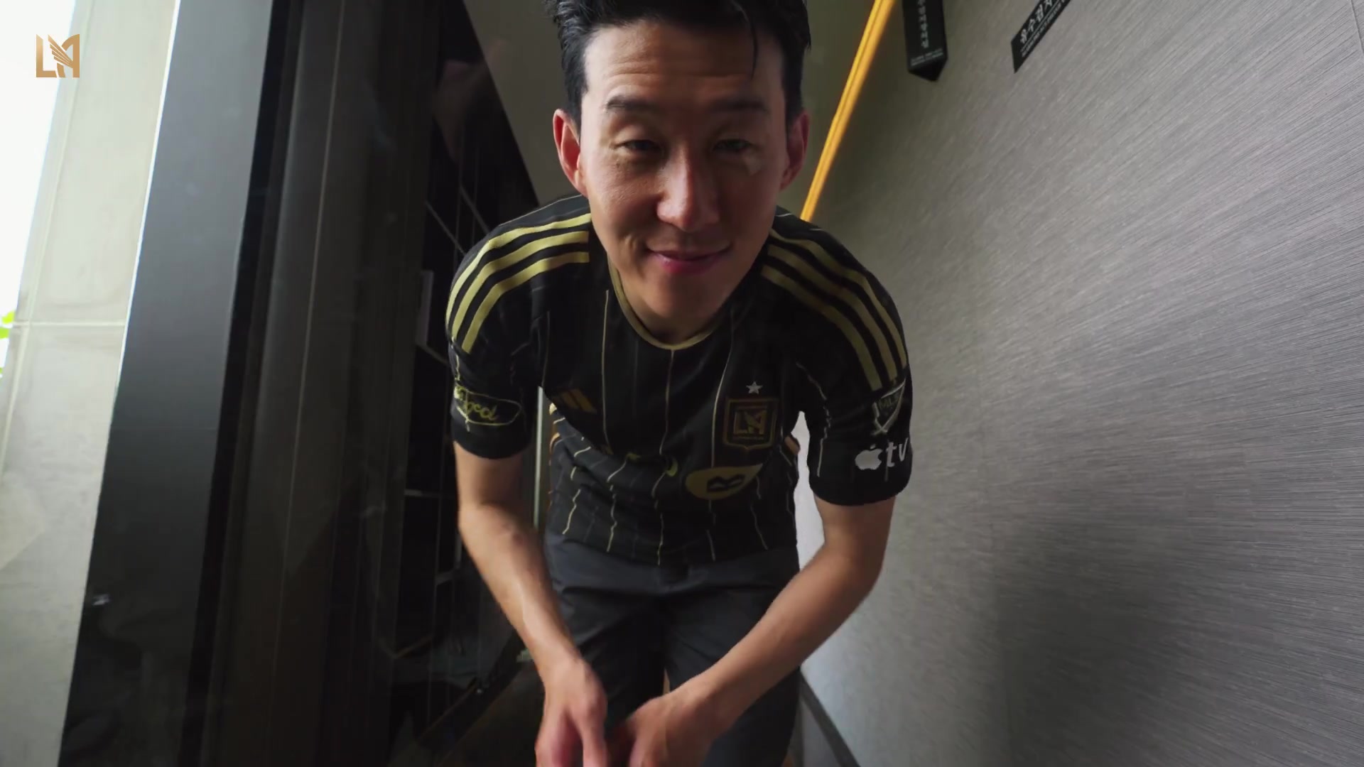 孫哥向你打招呼洛杉磯FC發(fā)布孫興慜簽名視頻 孫哥向你打招呼洛杉磯FC發(fā)布孫興慜簽名視頻